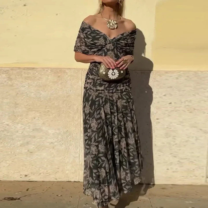 Lunelle - Elegant Dress With V-Neckline